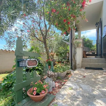 アパート Santo *