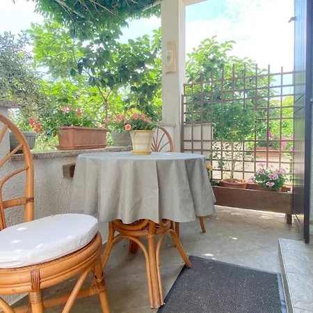 Santo Apartment