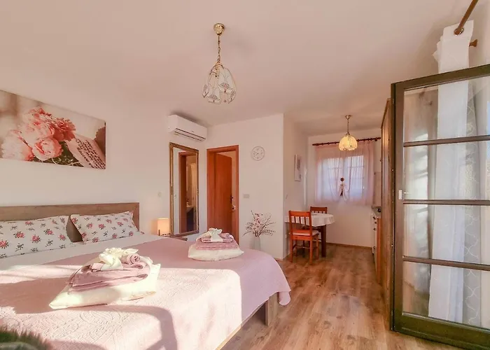 Santo Διαμέρισμα *